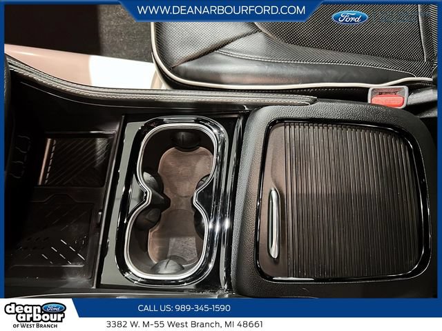 Used 2025 Chrysler Pacifica Limited FWD image 10