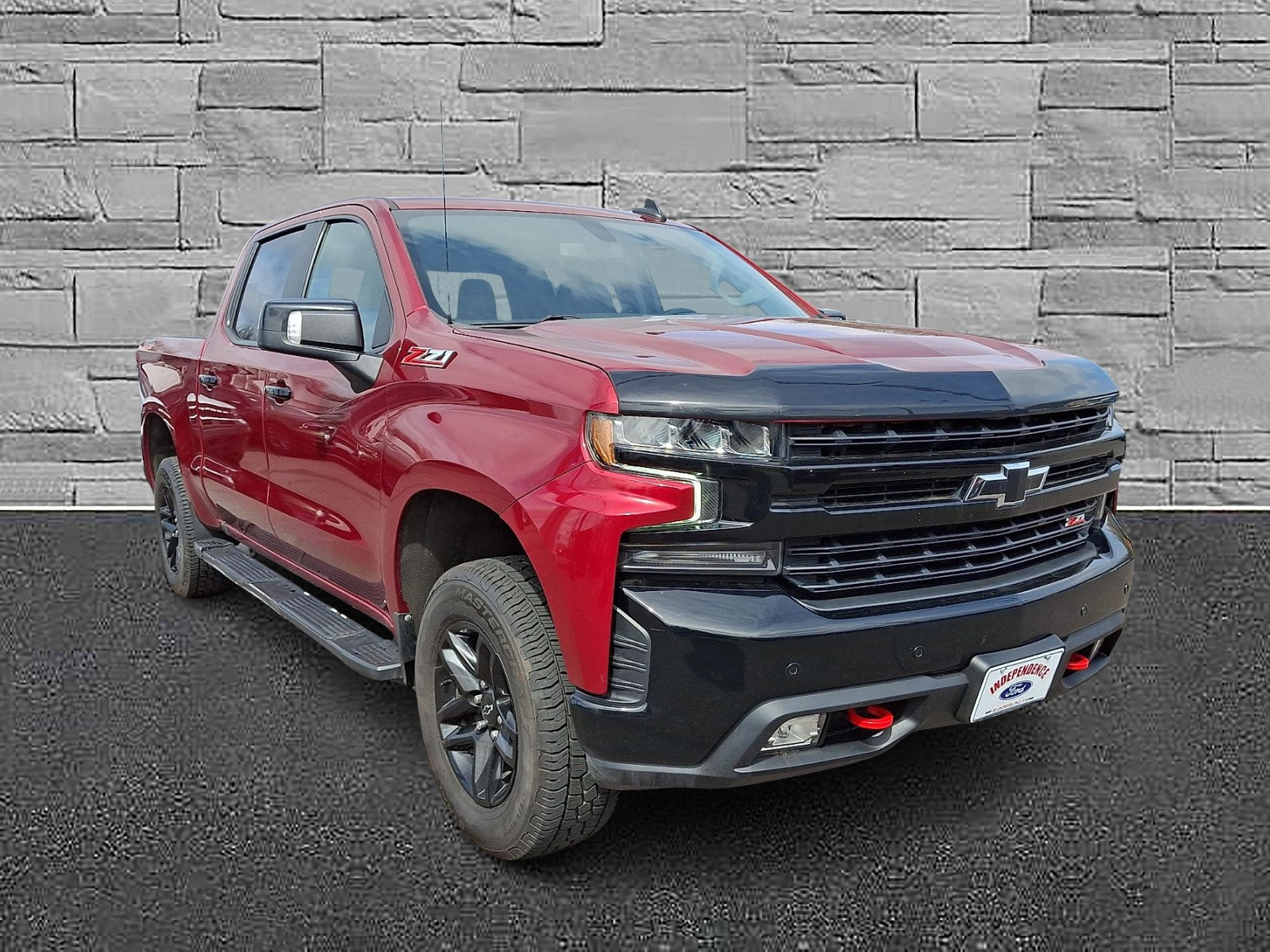 Used 2022 Chevrolet Silverado 1500 LT Trail Boss w/ Convenience Package II image 2