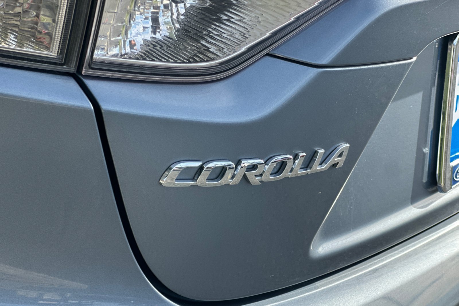 Used 2024 Toyota Corolla LE FWD image 23