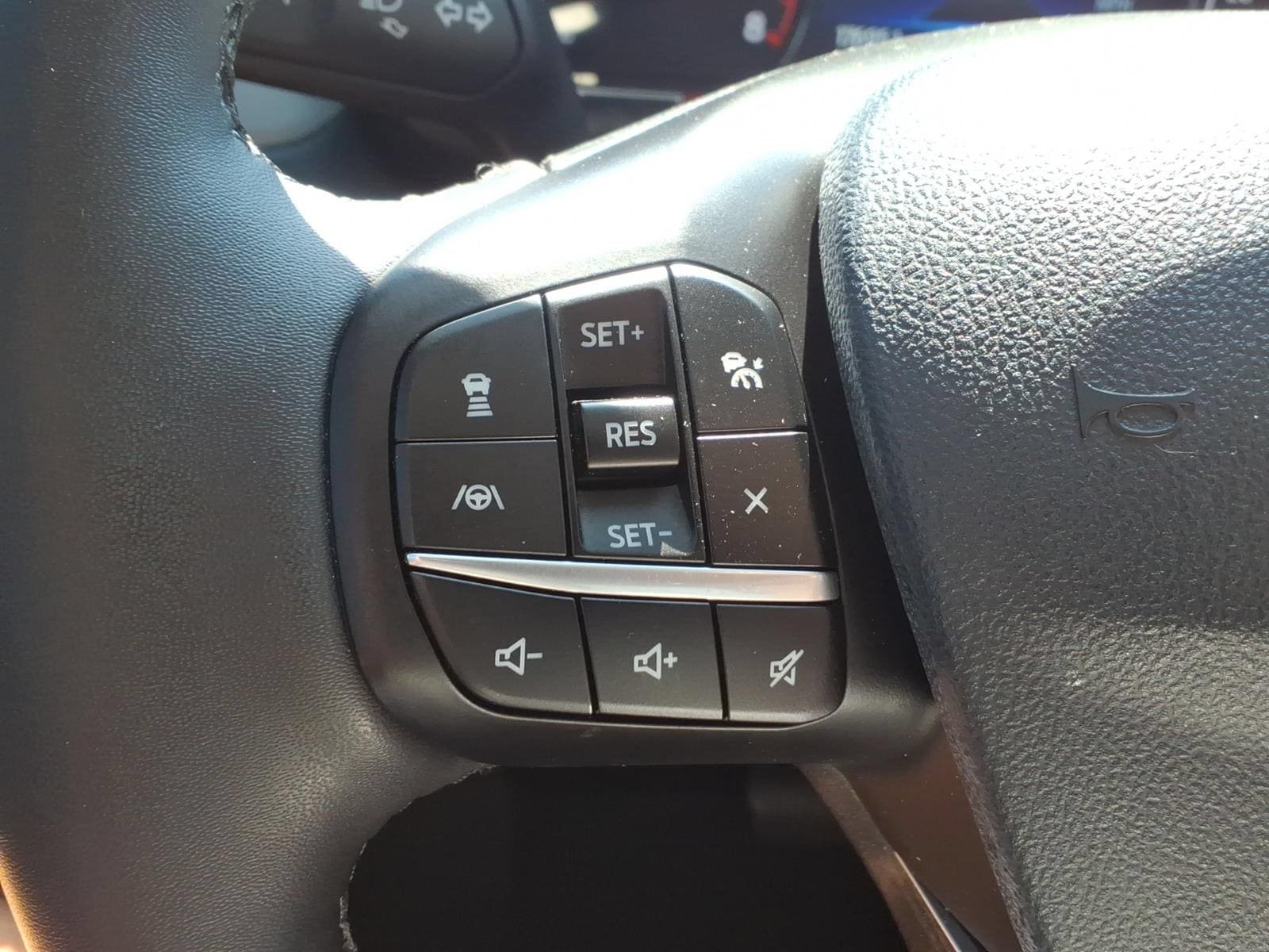 Certified 2023 Ford Maverick Lariat w/ Lariat Luxury Package AWD/4WD image 17