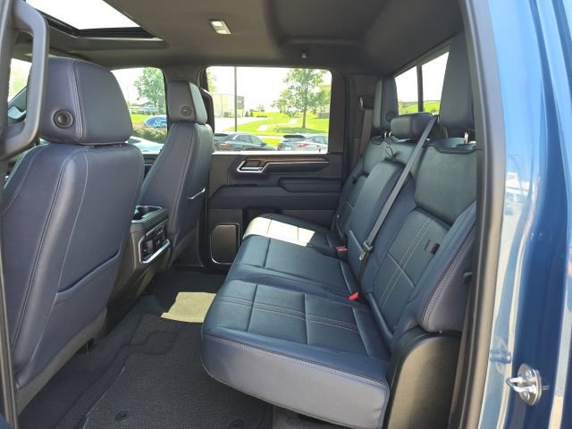 Used 2024 Chevrolet Silverado 2500 High Country w/ Technology Package AWD/4WD image 15