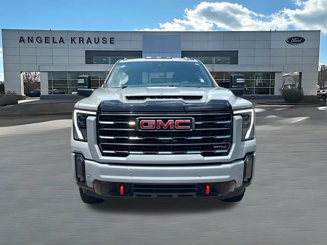 Used 2024 GMC Sierra 2500 AT4 w/ AT4 Premium Plus Package AWD/4WD image 2