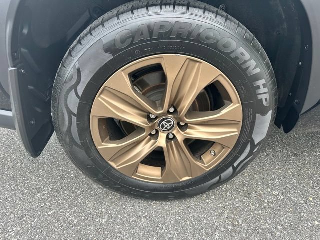 Used 2022 Toyota Highlander Bronze Edition AWD/4WD image 7