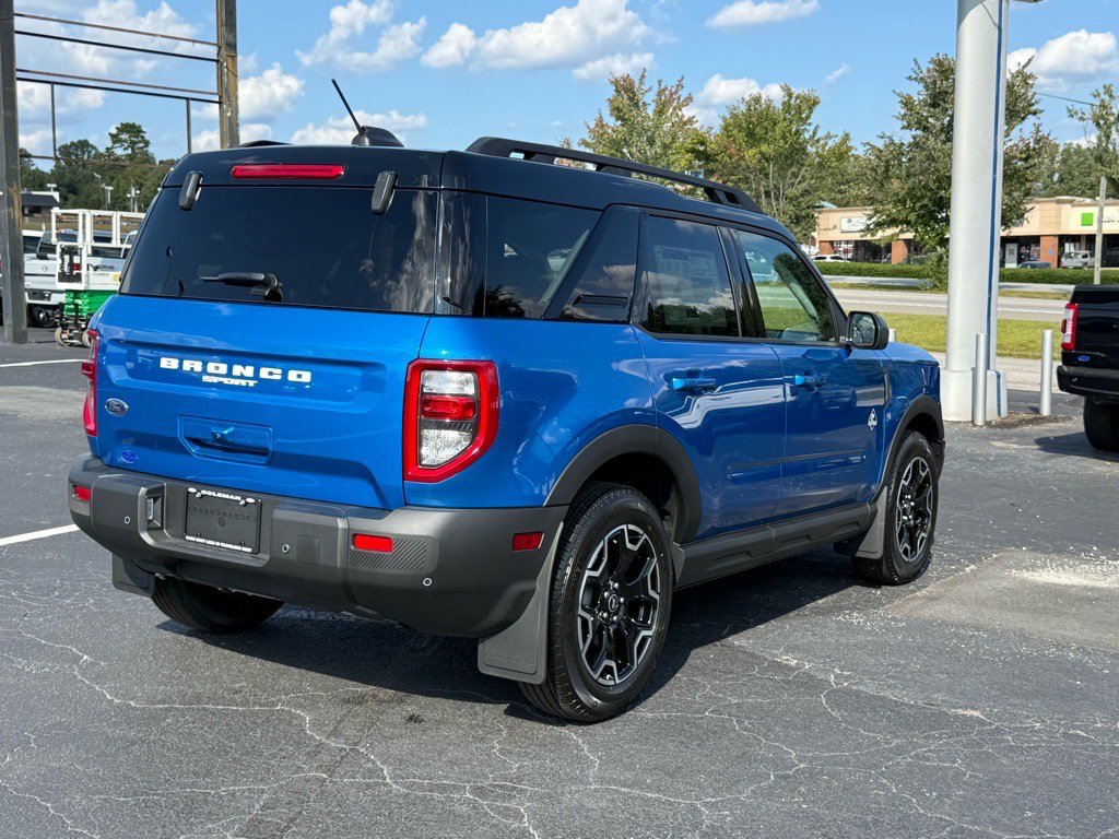 Certified 2025 Ford Bronco Sport Outer Banks AWD/4WD image 4
