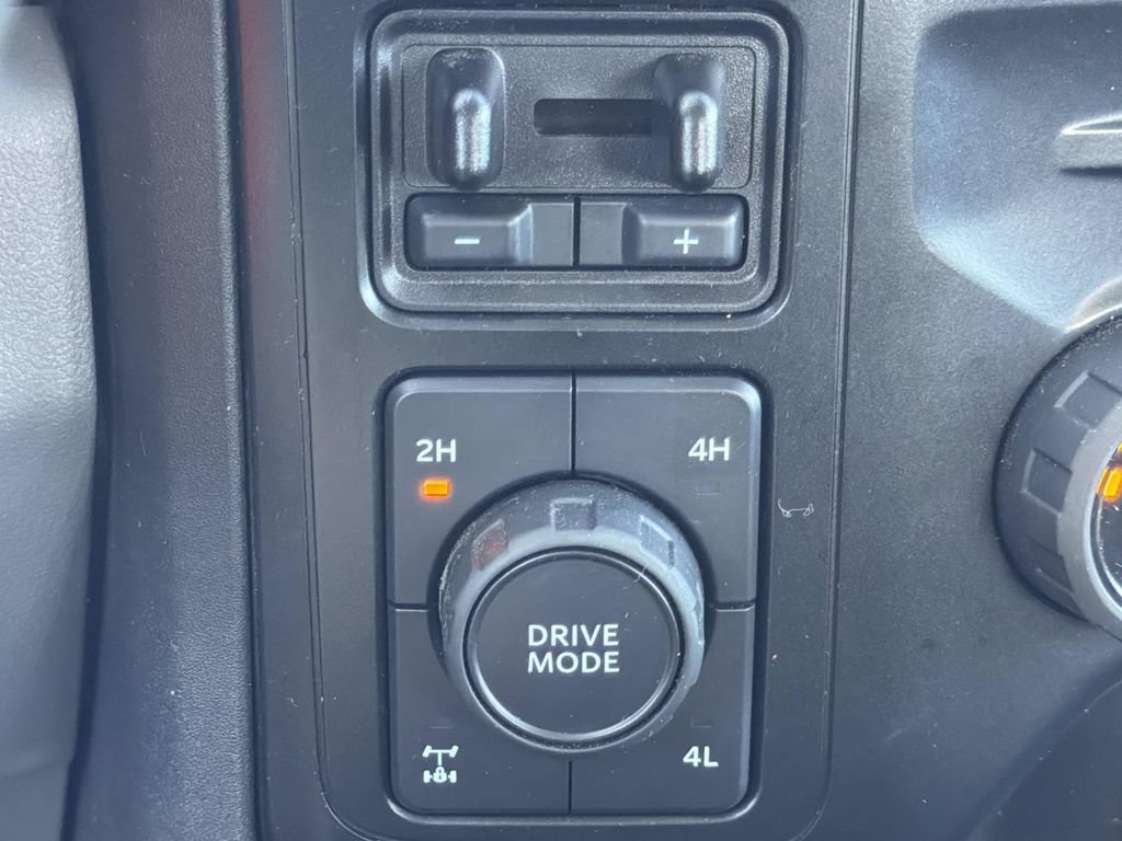 Certified 2024 Ford F250 XL w/ XL Off-Road Package AWD/4WD image 20