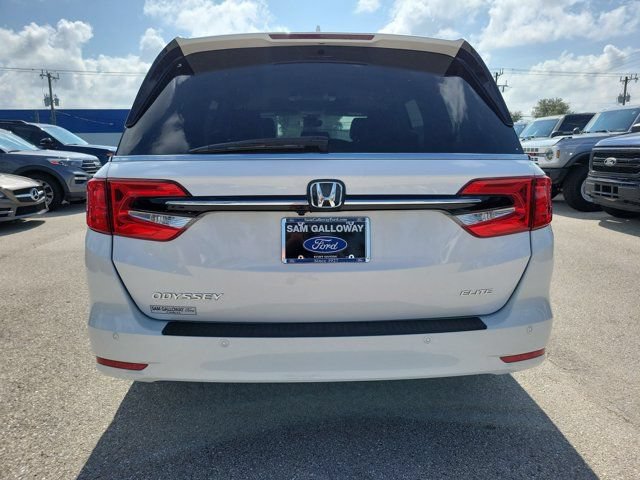 Used 2024 Honda Odyssey Elite image 5