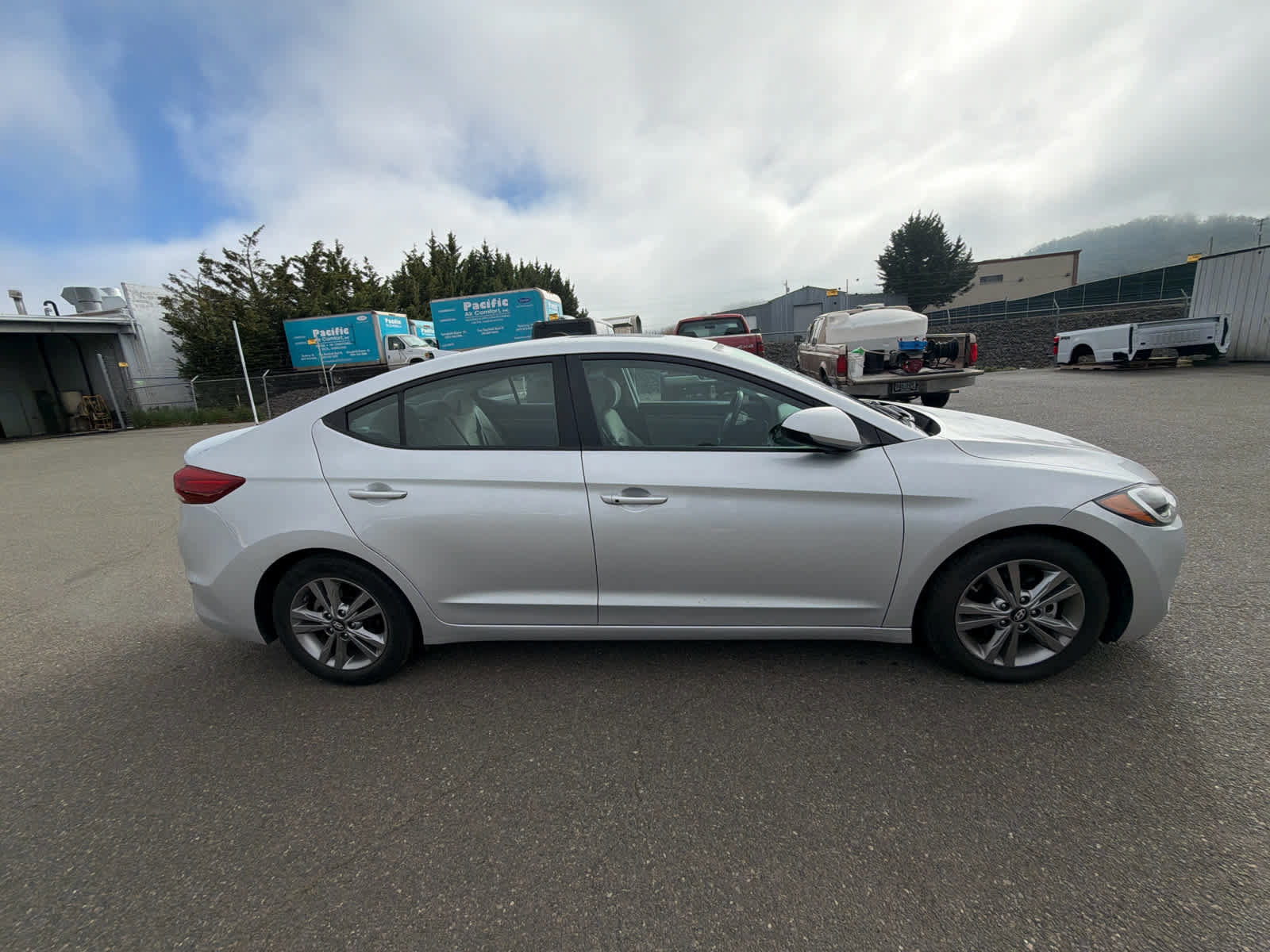 Used 2018 Hyundai Elantra Value Edition image 9