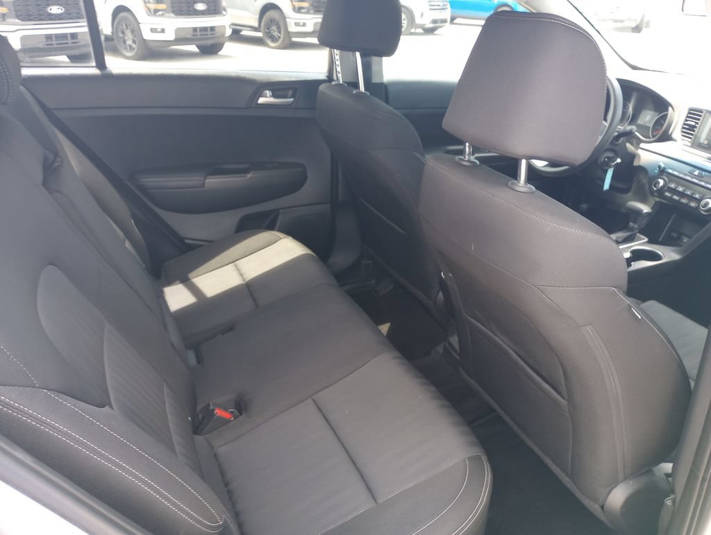 Used 2021 Kia Sportage LX FWD image 12