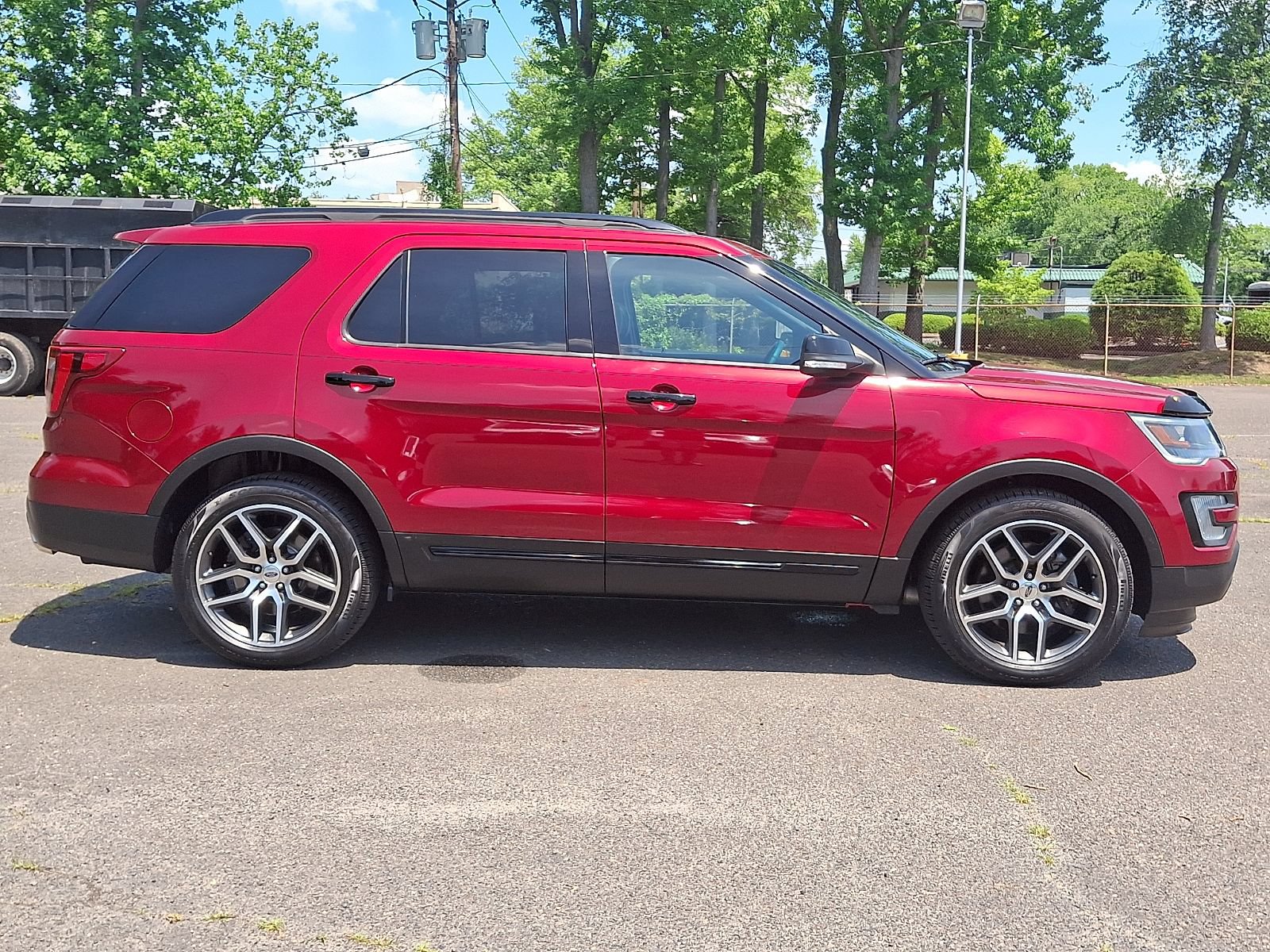 Certified 2017 Ford Explorer Sport w/ Equipment Group 401A AWD/4WD image 8