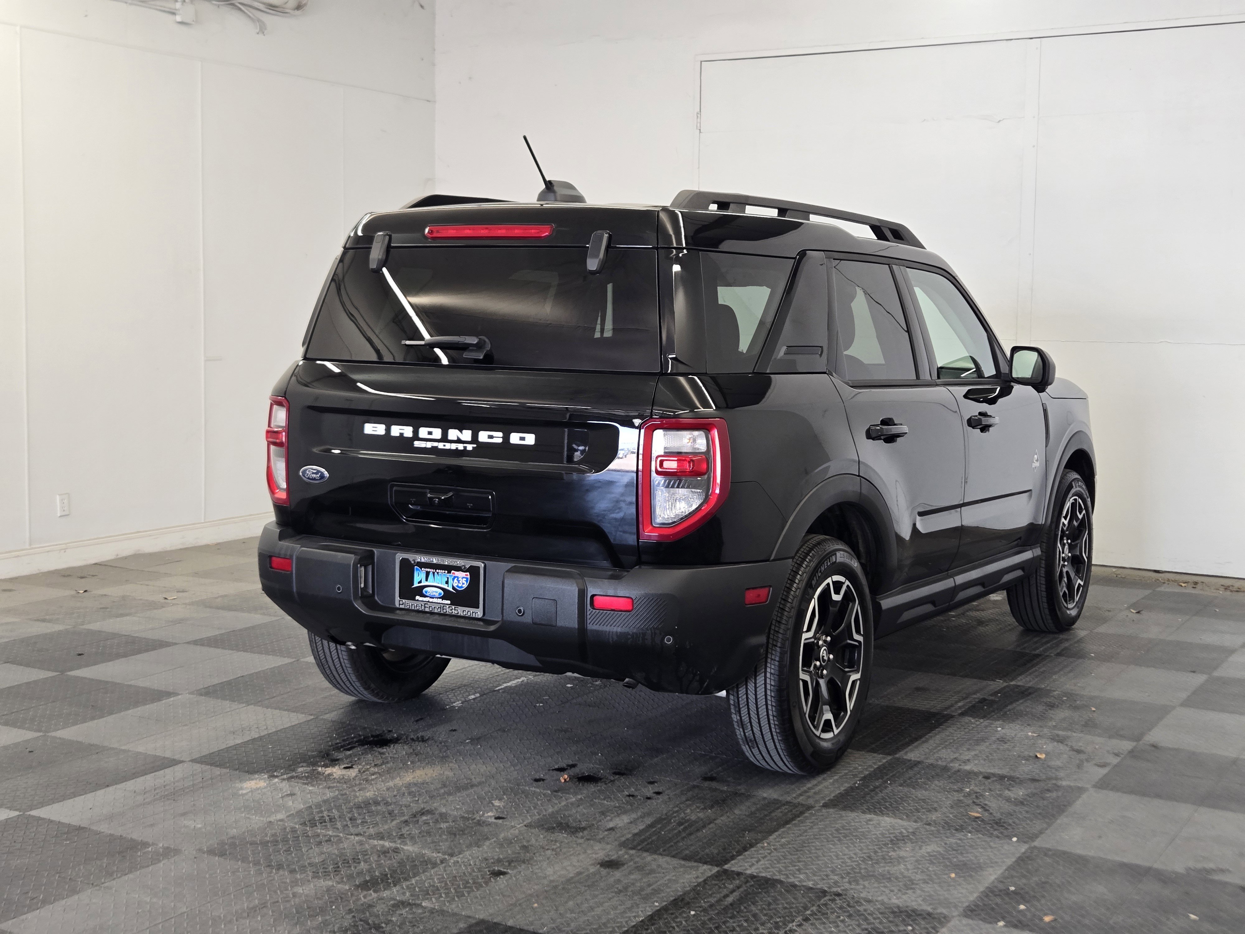 Certified 2025 Ford Bronco Sport Outer Banks w/ Outer Banks Tech Package+ image 7