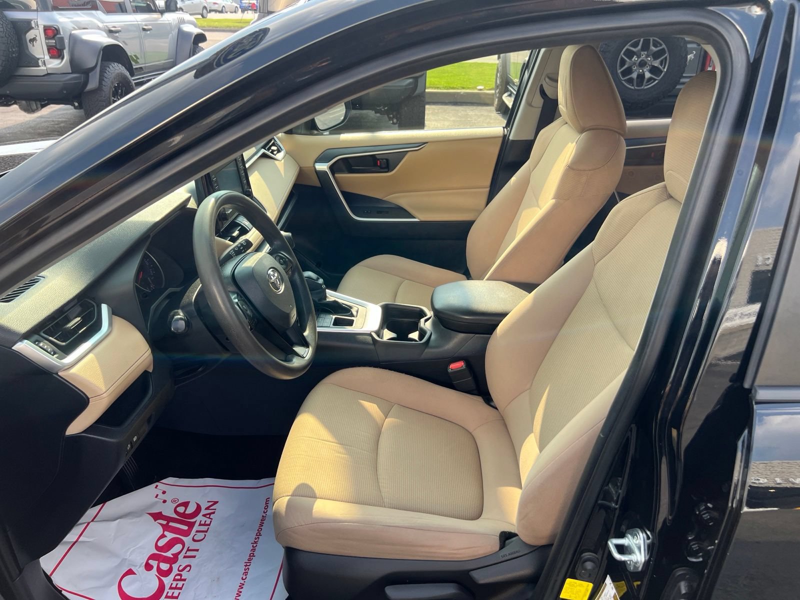 Used 2019 Toyota RAV4 LE w/ All Weather Liner Package AWD/4WD image 25