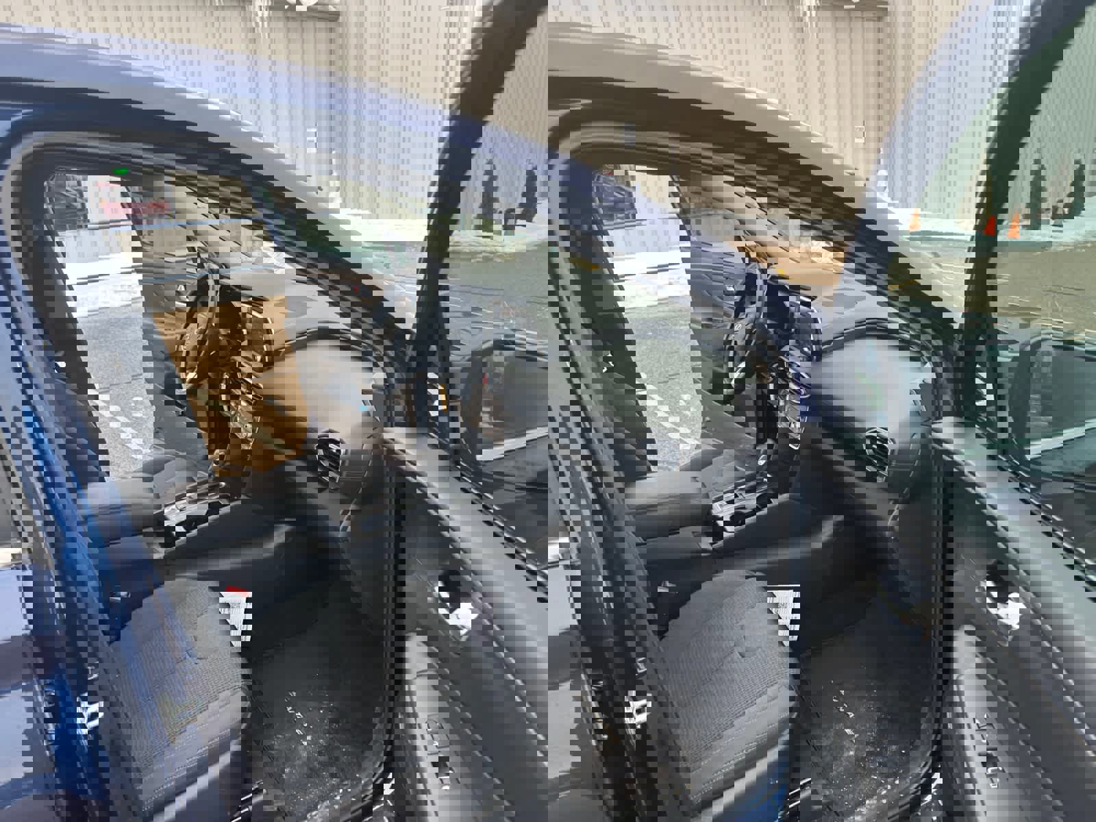 Used 2020 Hyundai Santa Fe SE image 17