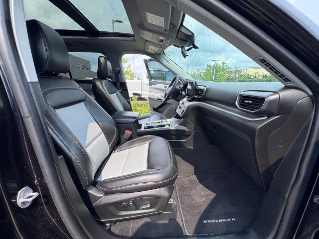 Certified 2023 Ford Explorer XLT w/ Equipment Group 202A AWD/4WD image 28