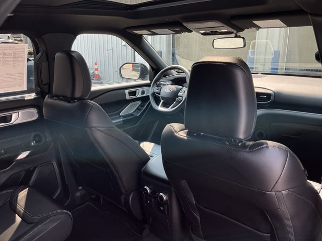 Certified 2024 Ford Explorer ST w/ Technology Package AWD/4WD image 21