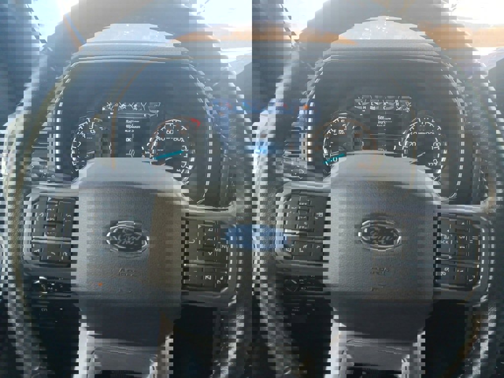 Certified 2021 Ford F150 XLT w/ Equipment Group 302A High image 41