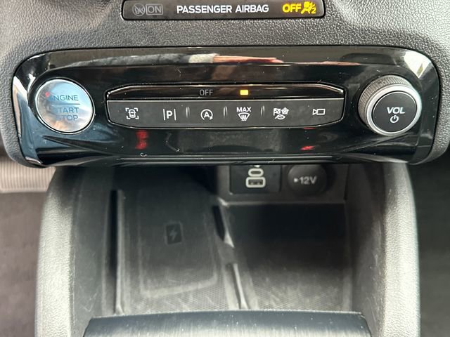 Certified 2024 Ford Escape Platinum image 35