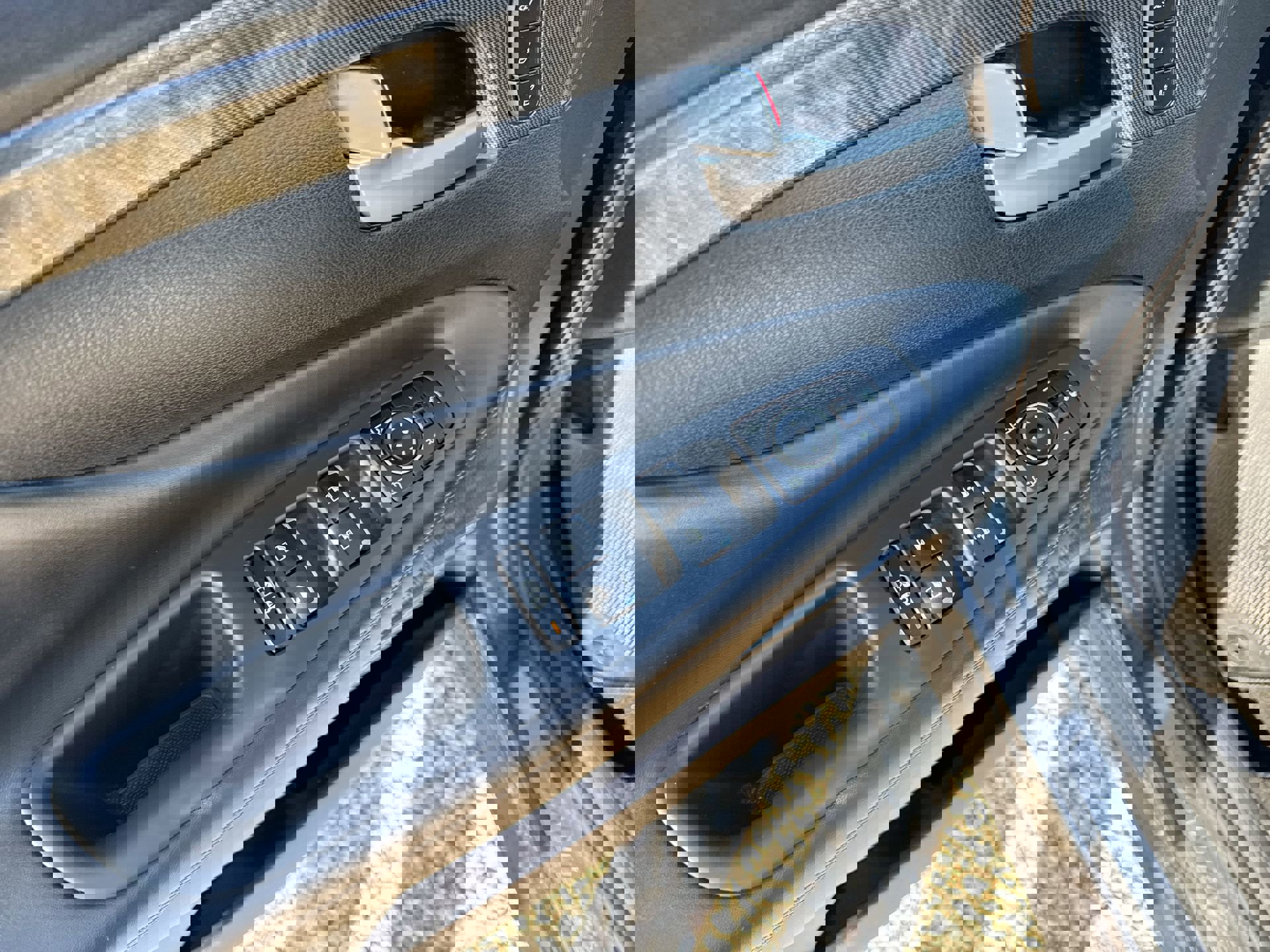 Used 2023 Hyundai Santa Fe Limited image 20