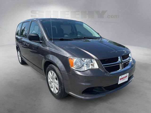 Used 2018 Dodge Grand Caravan SE FWD image 2