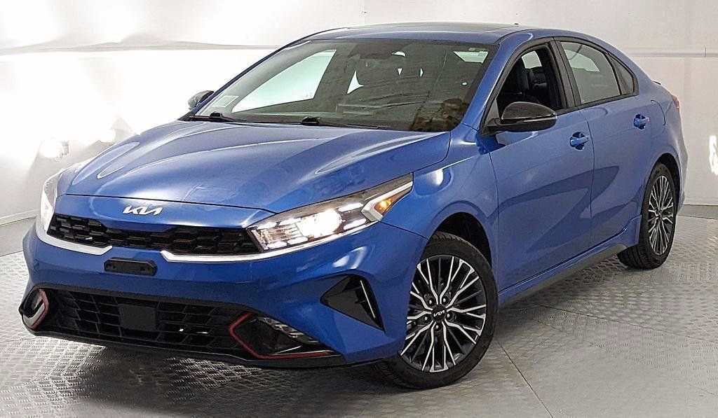 Used 2024 Kia Forte GT-Line w/ GT-Line Premium Package FWD image 6