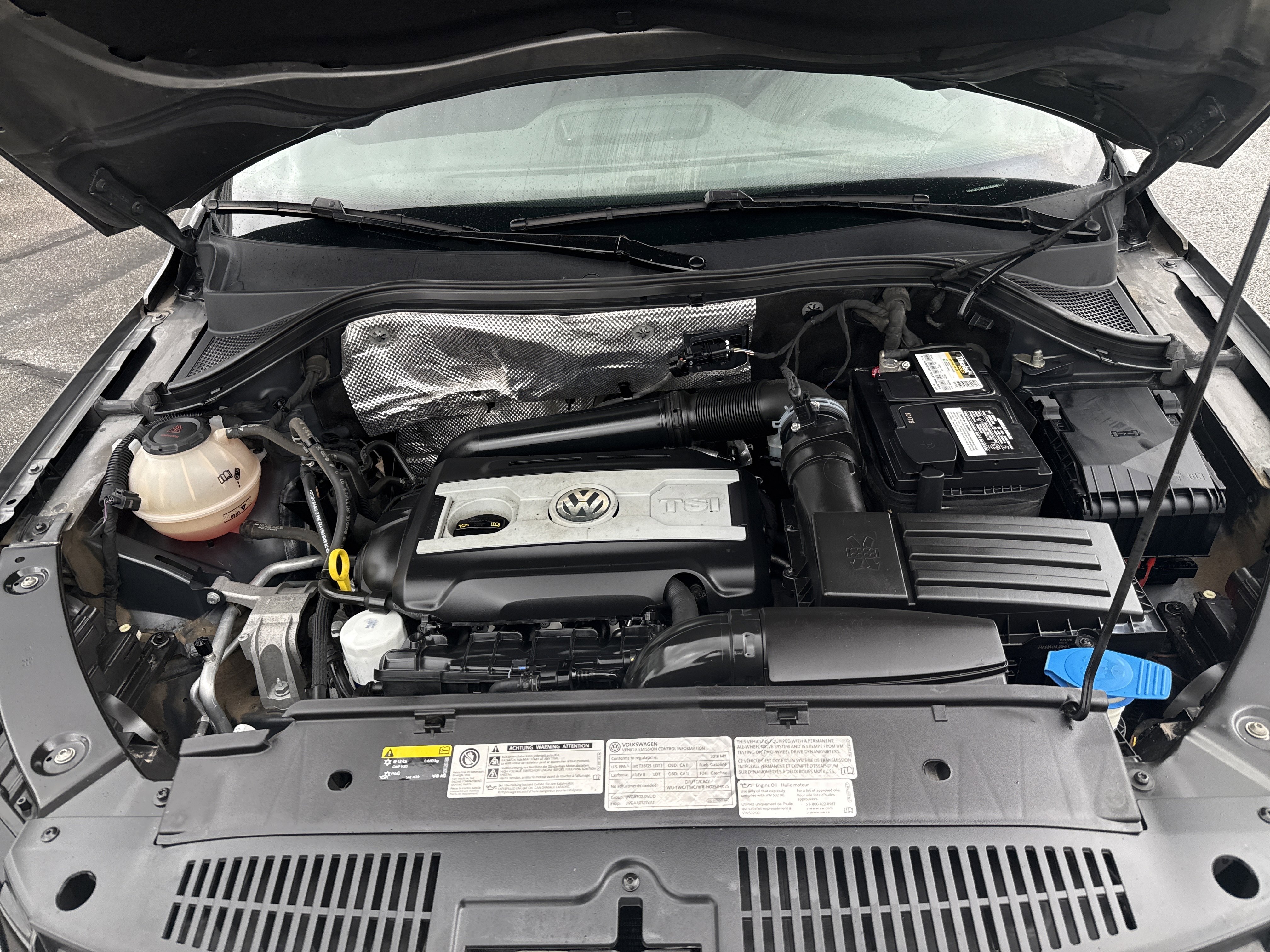 Used 2018 Volkswagen Tiguan Limited w/ Premium Package image 28