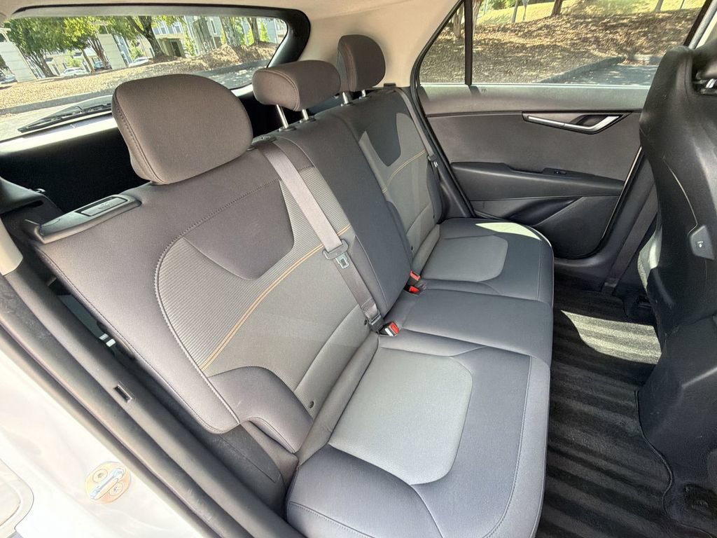 Used 2023 Kia Niro LX FWD image 24