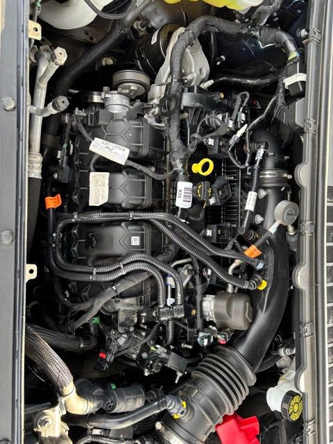 Certified 2021 Ford Edge SE image 24