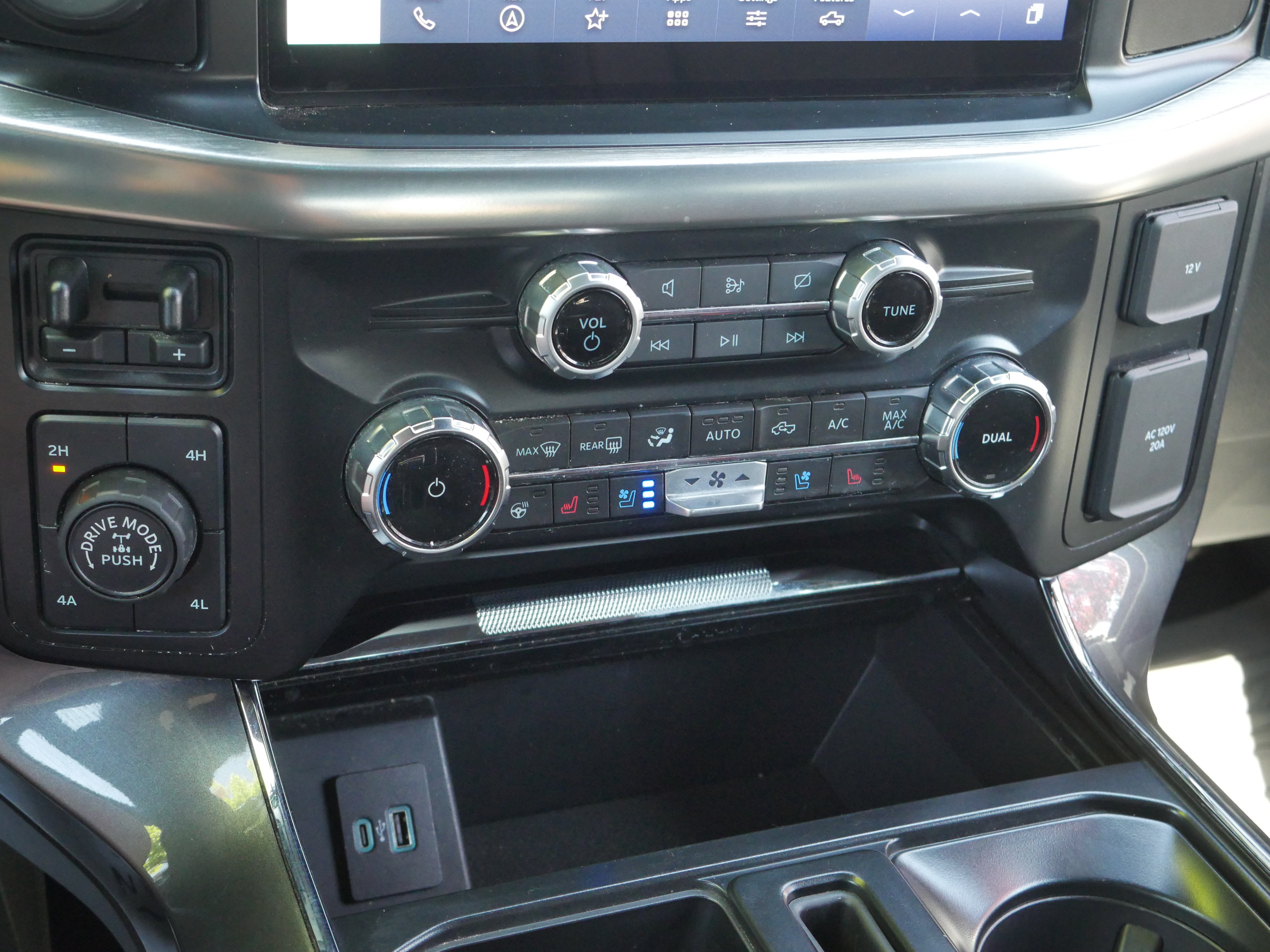 Certified 2023 Ford F150 Lariat w/ FX4 Off-Road Package AWD/4WD image 16