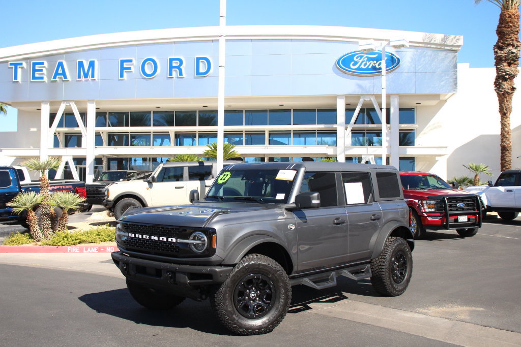 Certified 2022 Ford Bronco Wildtrak AWD/4WD image 2