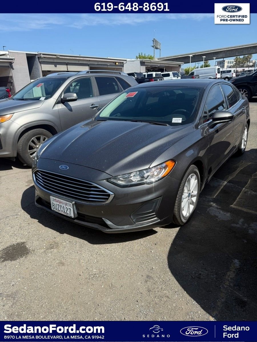 Certified 2020 Ford Fusion SE FWD image 1