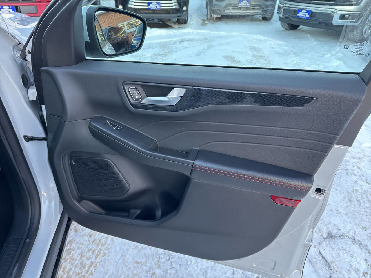 Certified 2025 Ford Escape ST-Line Select AWD/4WD image 14