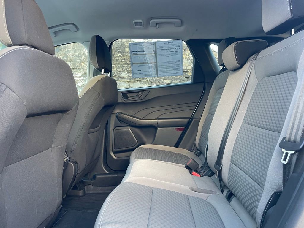 Certified 2022 Ford Escape SE w/ Cold Weather Package image 10