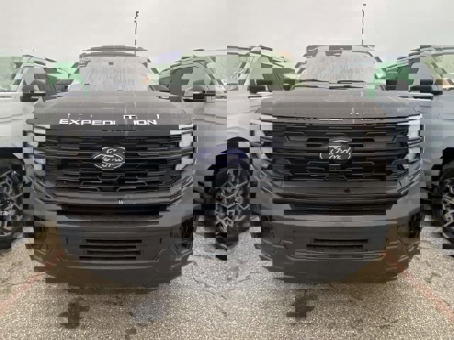 Certified 2025 Ford Expedition Active video 2