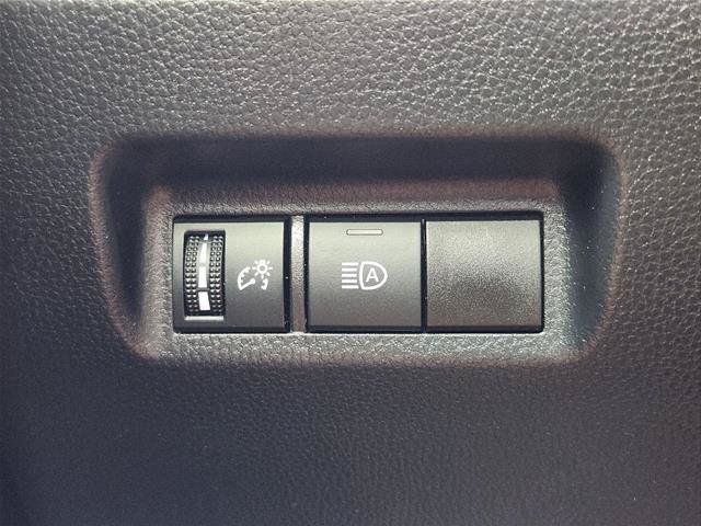 Used 2021 Toyota RAV4 XLE FWD image 21