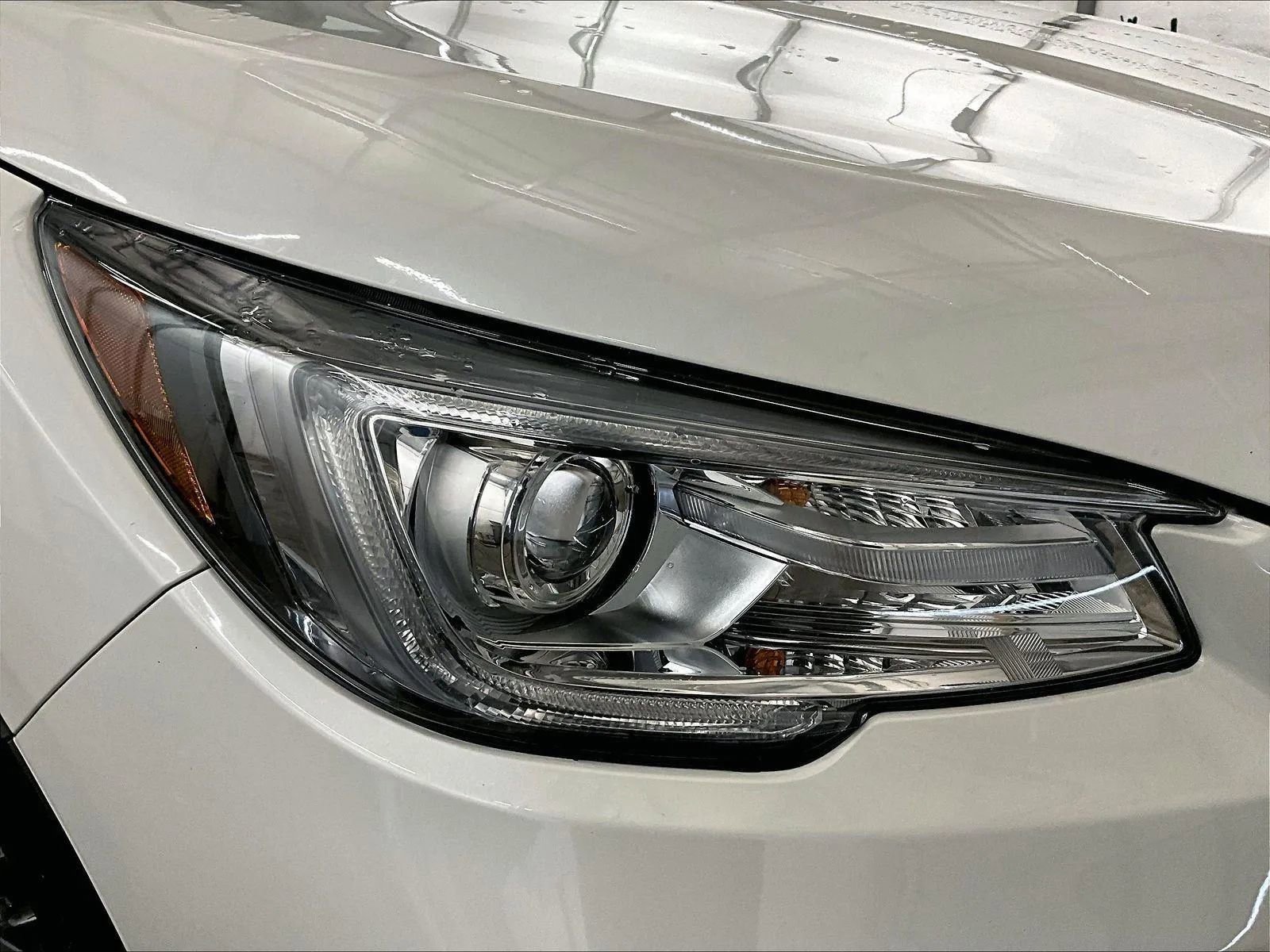 Used 2022 Subaru Ascent Limited w/ Technology Package image 28