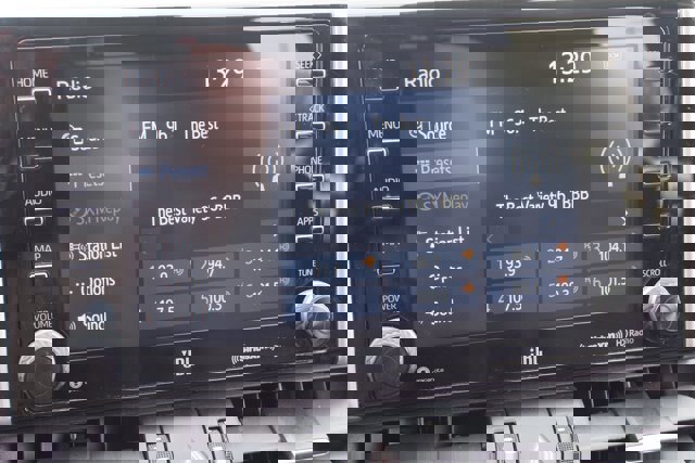 Used 2019 Toyota RAV4 XLE Premium image 29