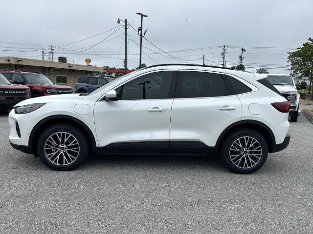 Certified 2024 Ford Escape SE w/ PHEV Premium Package FWD image 7