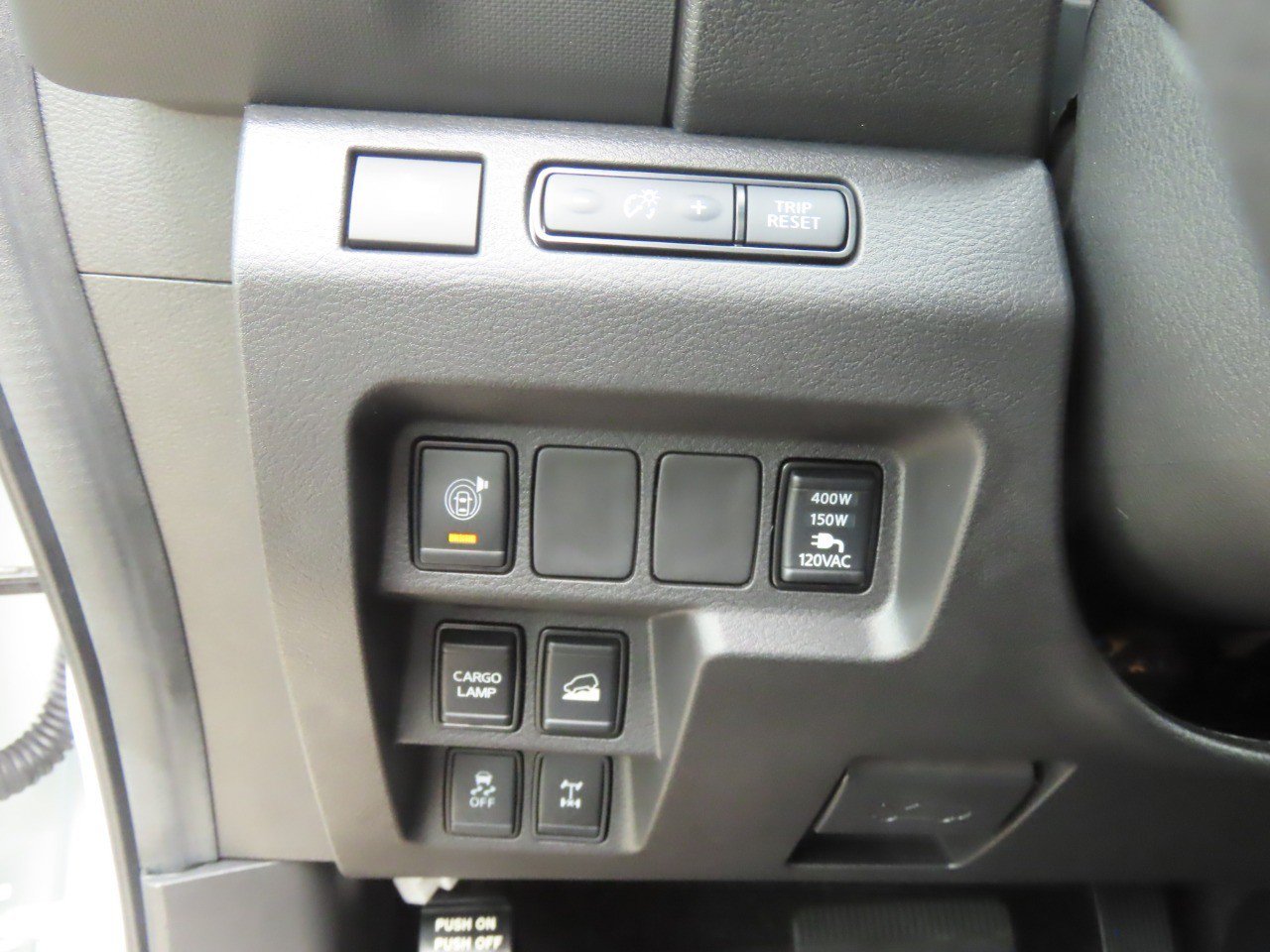 Used 2023 Nissan Frontier PRO-4X w/ Pro-4X Premium Package AWD/4WD image 25