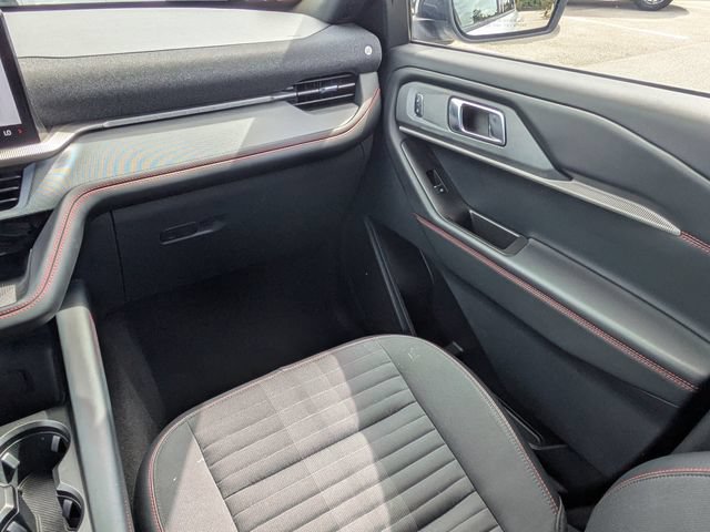Certified 2026 Ford Explorer ST-Line w/ ST-Line Street Pack RWD image 18