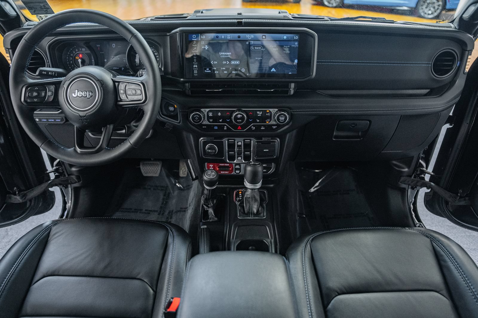 Used 2024 Jeep Wrangler Unlimited Rubicon 4xe AWD/4WD image 25