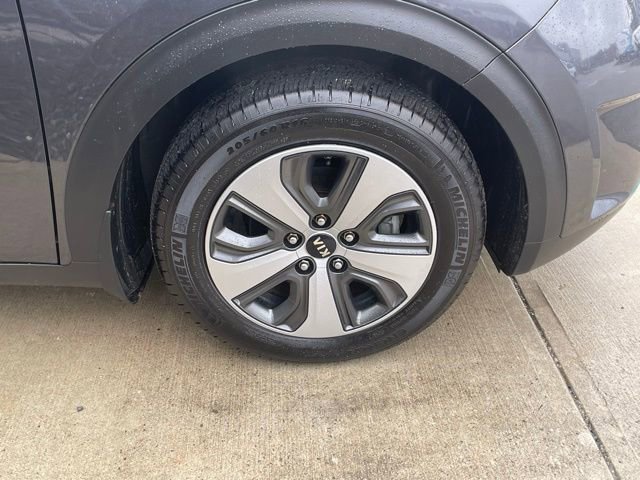 Used 2018 Kia Niro LX FWD image 11