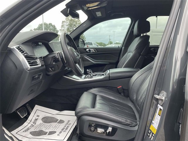 Used 2023 BMW X5 M50i w/ Executive Package image 15