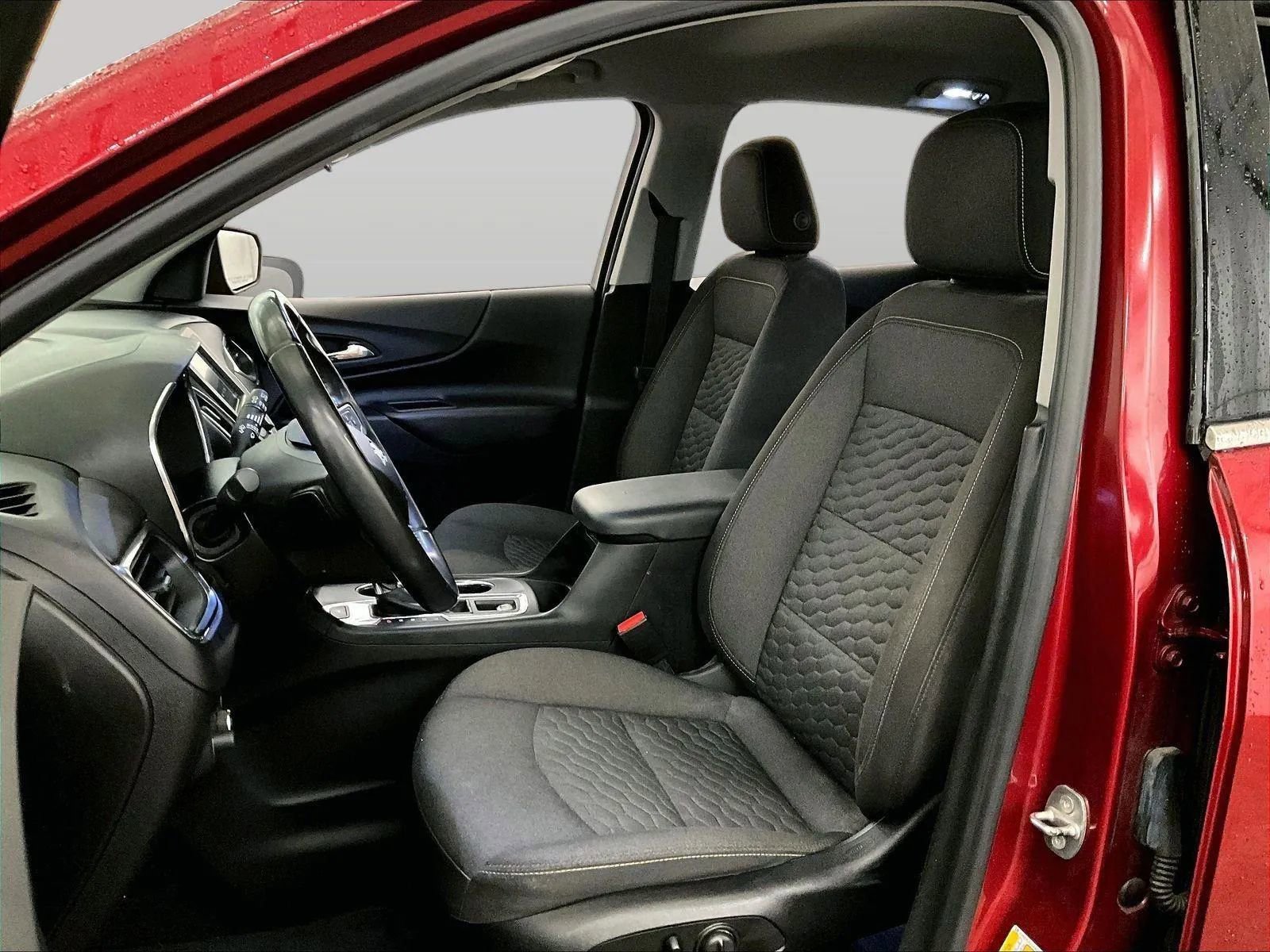 Used 2019 Chevrolet Equinox LT image 24