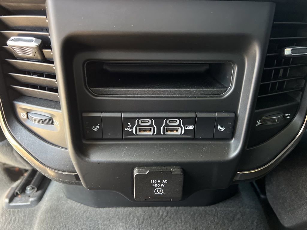 Used 2020 RAM 1500 Limited w/ Body Color Bumper Group image 21