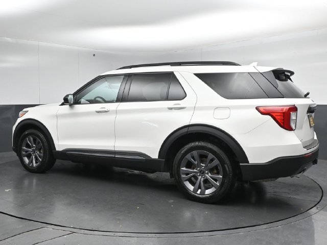 Certified 2024 Ford Explorer XLT w/ Equipment Group 202A AWD/4WD image 5