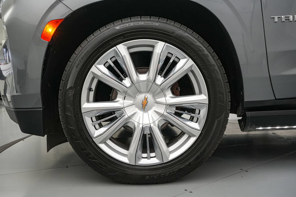 Used 2021 Chevrolet Tahoe High Country AWD/4WD image 10