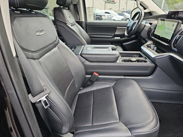 Certified 2025 Ford Expedition Platinum AWD/4WD image 12