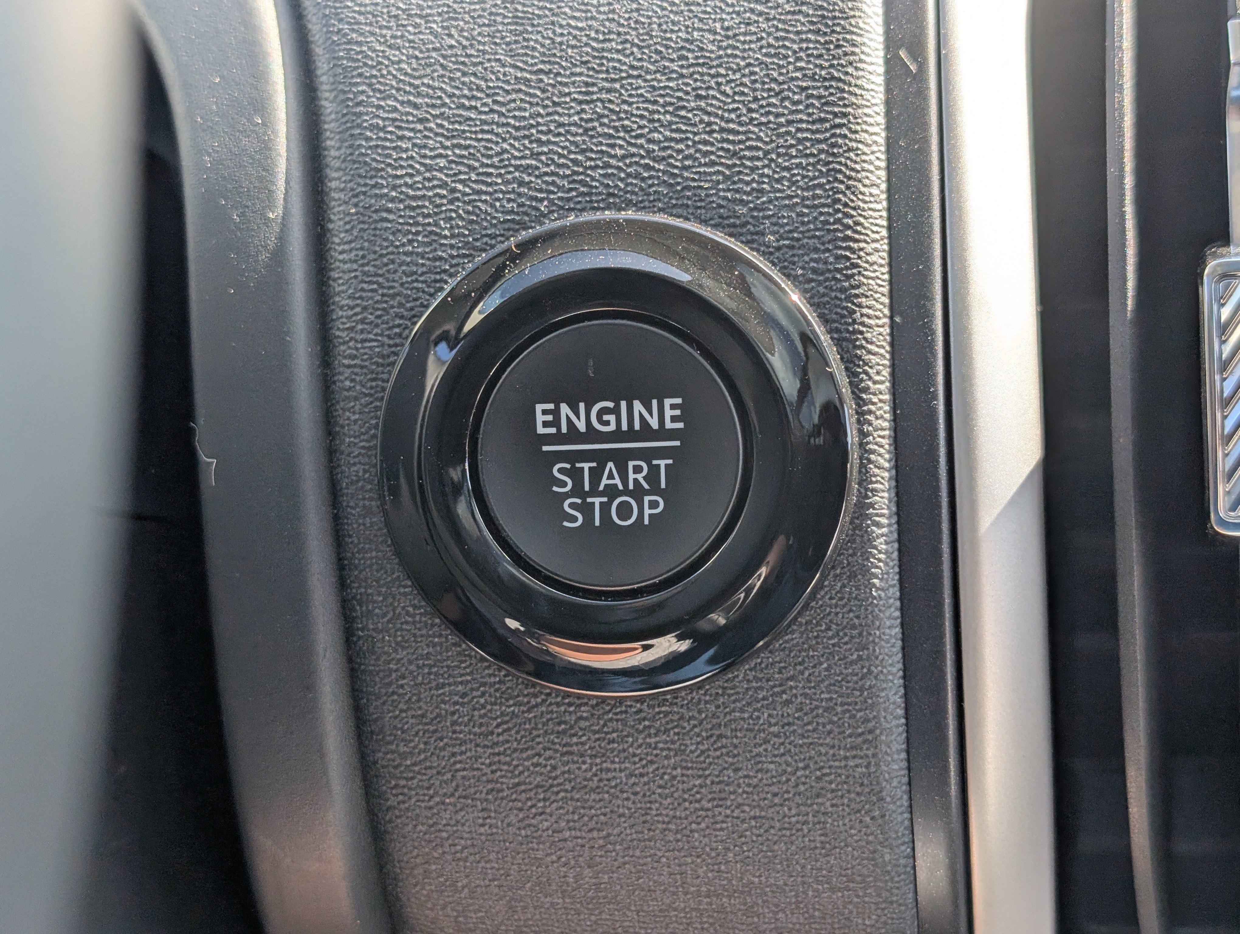 Certified 2025 Ford Expedition Active AWD/4WD image 32