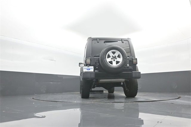 Used 2017 Jeep Wrangler Unlimited Sahara image 30