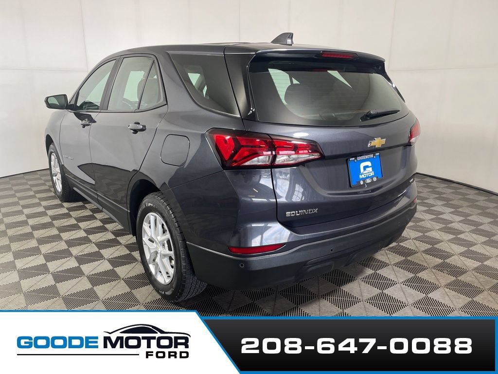 Used 2022 Chevrolet Equinox LS AWD/4WD image 5