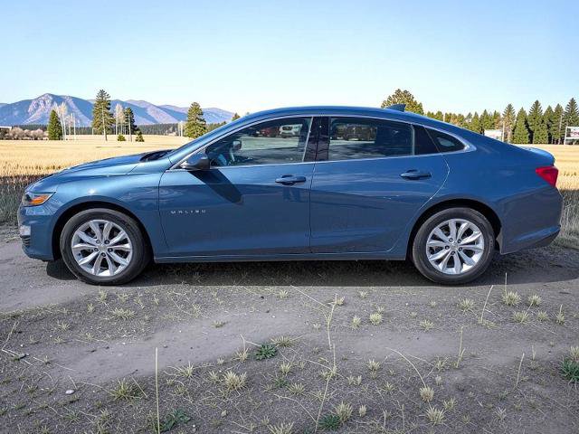 Used 2025 Chevrolet Malibu LT FWD image 3